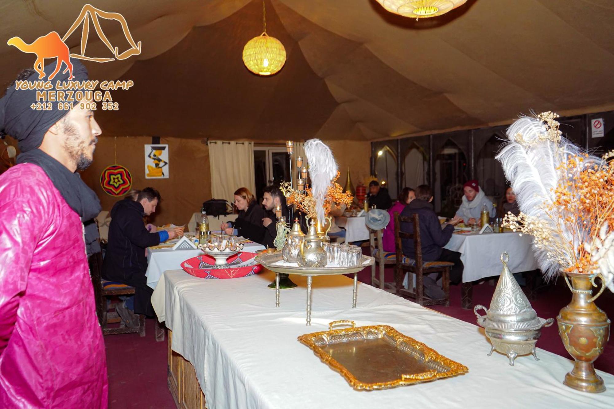 Young Luxury Camp Мерцуга Екстериор снимка